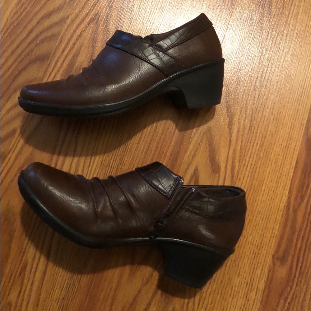 EASY STREET COMFORT WAVE Brown Low Heel Shoes S6.5